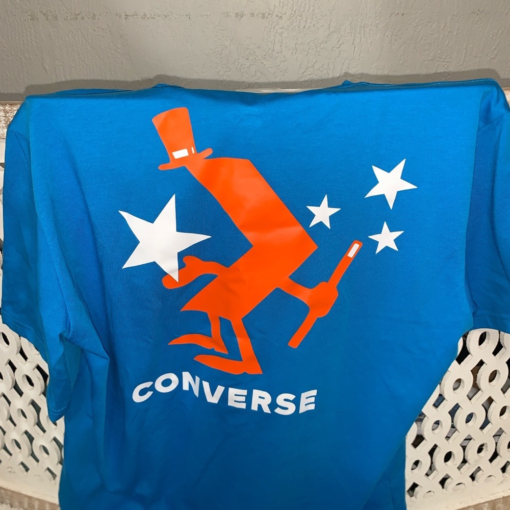 Converse T-shirt original
BRAND NEW